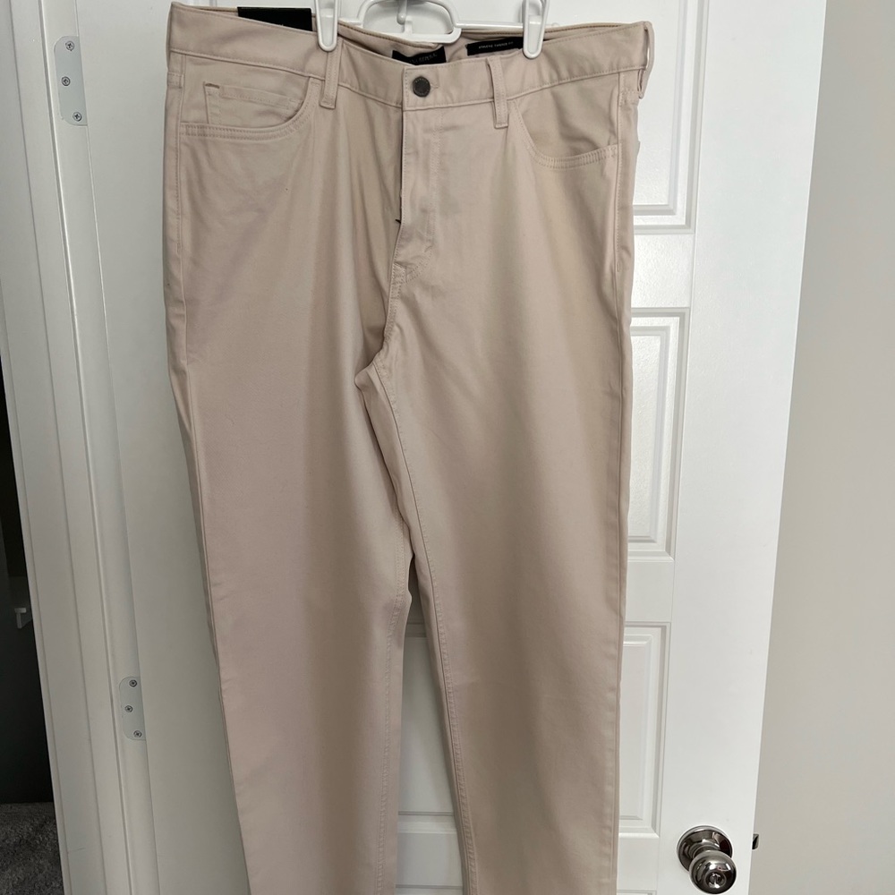 NWT’s…Banana Republic Traveler jeans